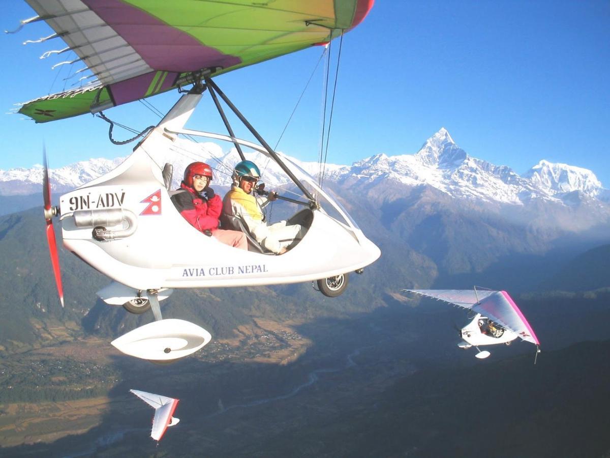 Es Deurali Resort Pokhara Exterior photo