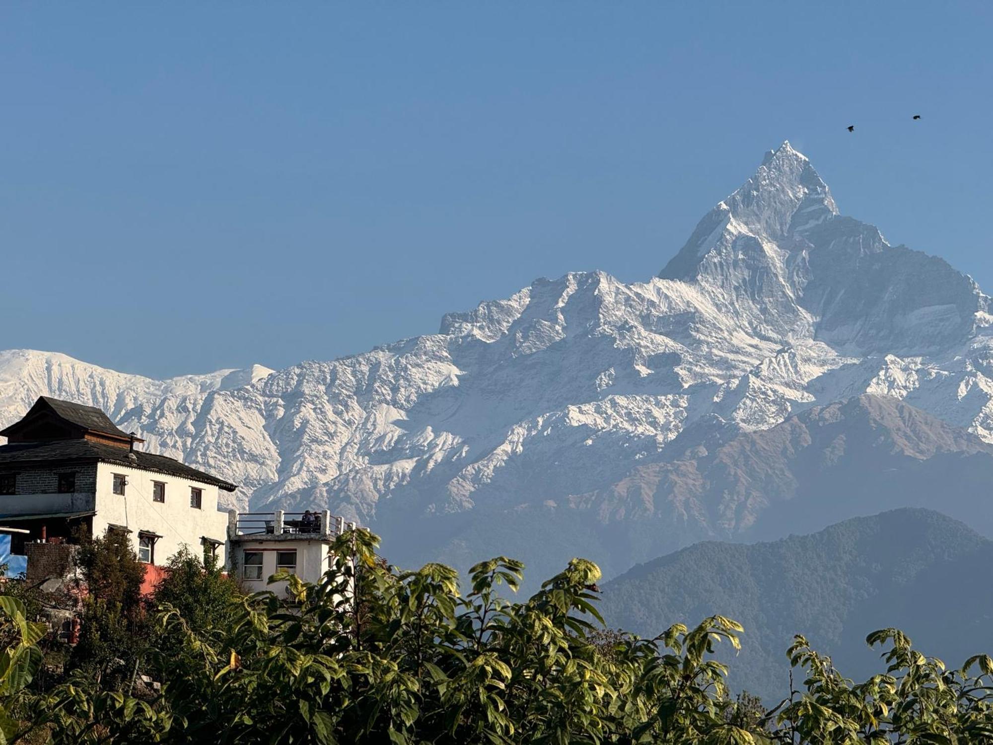 Es Deurali Resort Pokhara Exterior photo